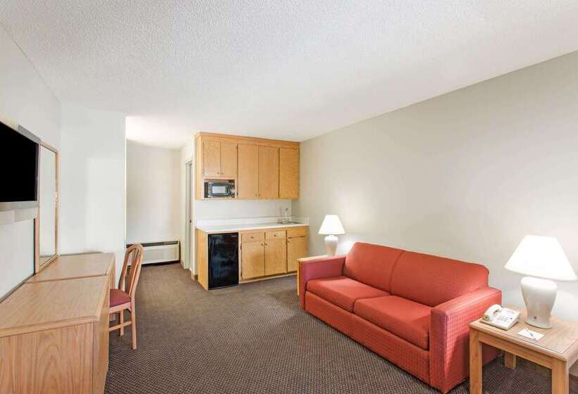 هتل Days Inn By Wyndham Valdosta I 75