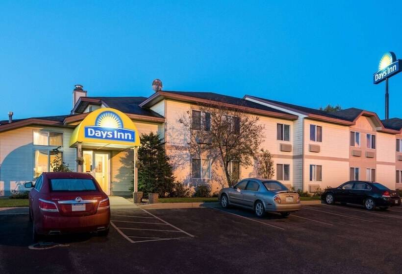 هتل Days Inn By Wyndham Westeau Claire
