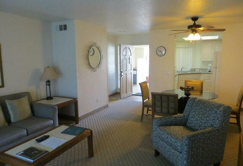 בית מלון כפרי Desert Breezes Resort