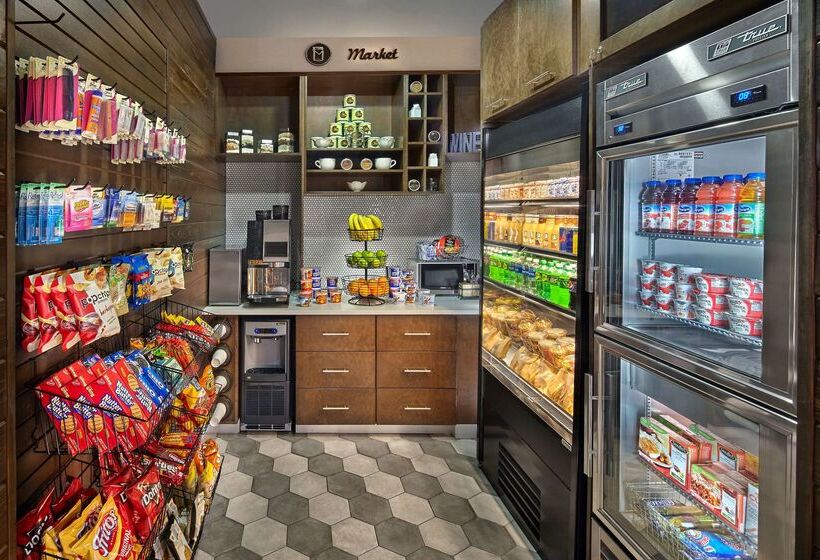 فندق Doubletree By Hilton Little Rock