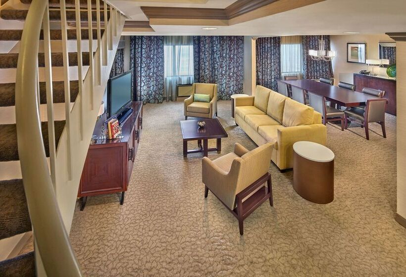 فندق Doubletree By Hilton Little Rock