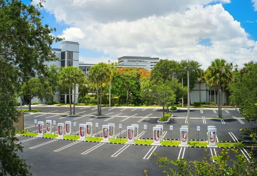 فندق Doubletree By Hilton Palm Beach Gardens