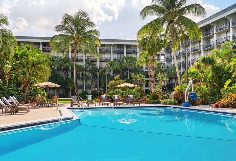فندق Doubletree By Hilton Palm Beach Gardens