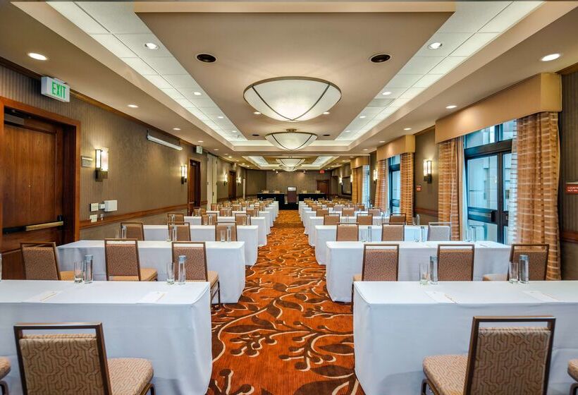 هتل Doubletree By Hilton  San Francisco Airport