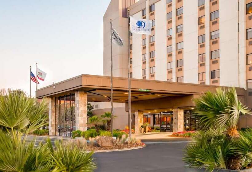 هتل Doubletree By Hilton  San Francisco Airport