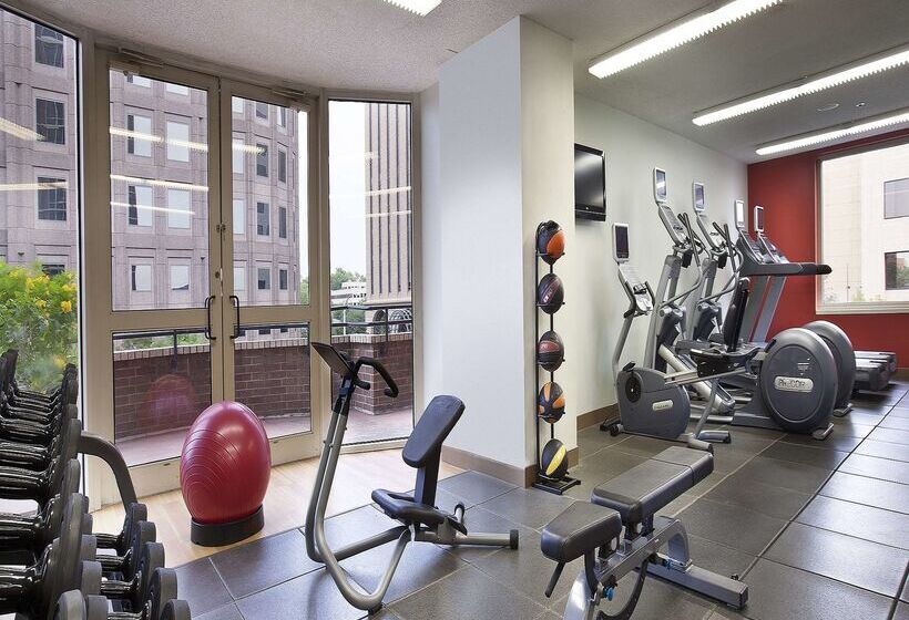 هتل Doubletree Suites By Hilton Austin Downtown Capitol