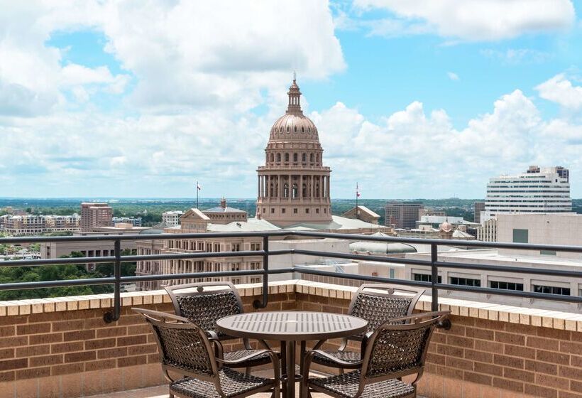 هتل Doubletree Suites By Hilton Austin Downtown Capitol