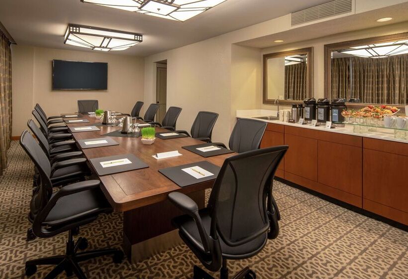 בית מלון כפרי Doubletree Suites By Hilton Seattle Airport  Southcenter