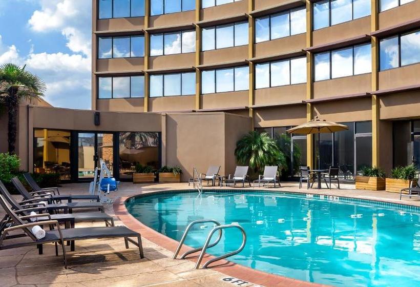 בית מלון כפרי Four Points By Sheraton Houston Greenway Plaza