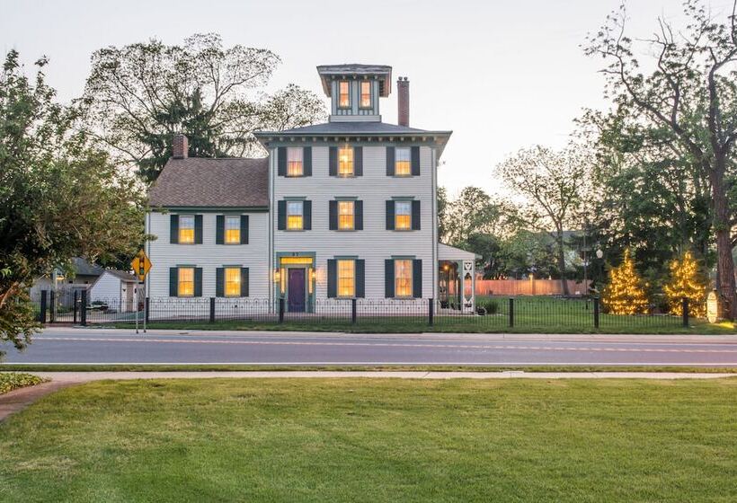 هتل Jonathan Pitney House