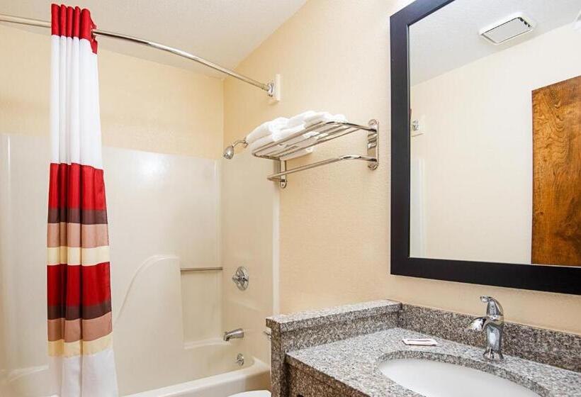 فندق Red Roof Inn Cameron