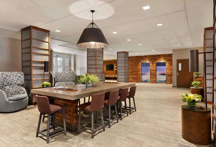 هتل Wyndham Garden At Niagara Falls