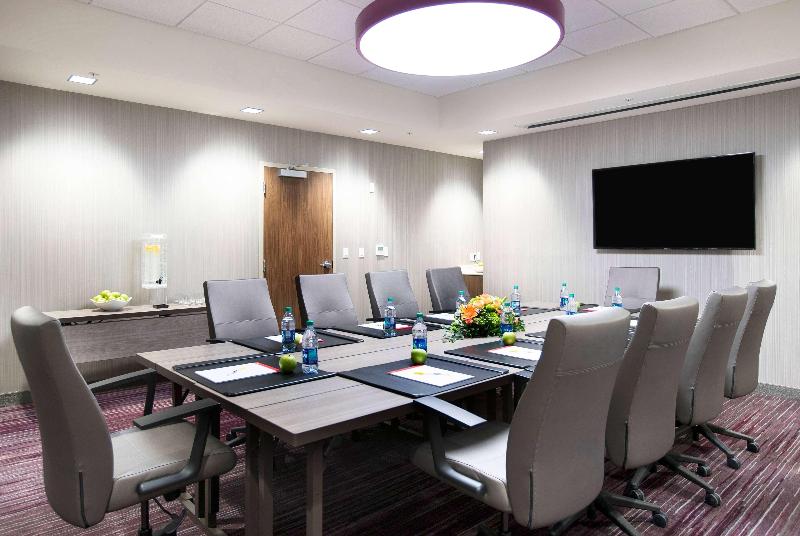 هتل Wyndham Garden At Niagara Falls