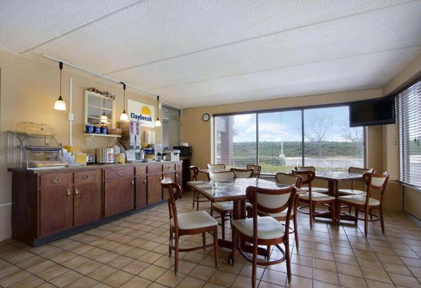 מוטל Days Inn By Wyndham Seneca Clemson