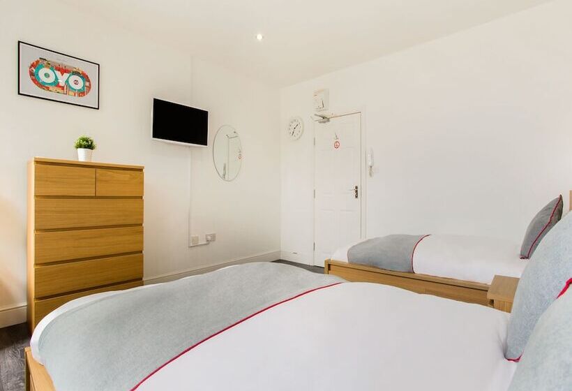 فندق Broadway Inn