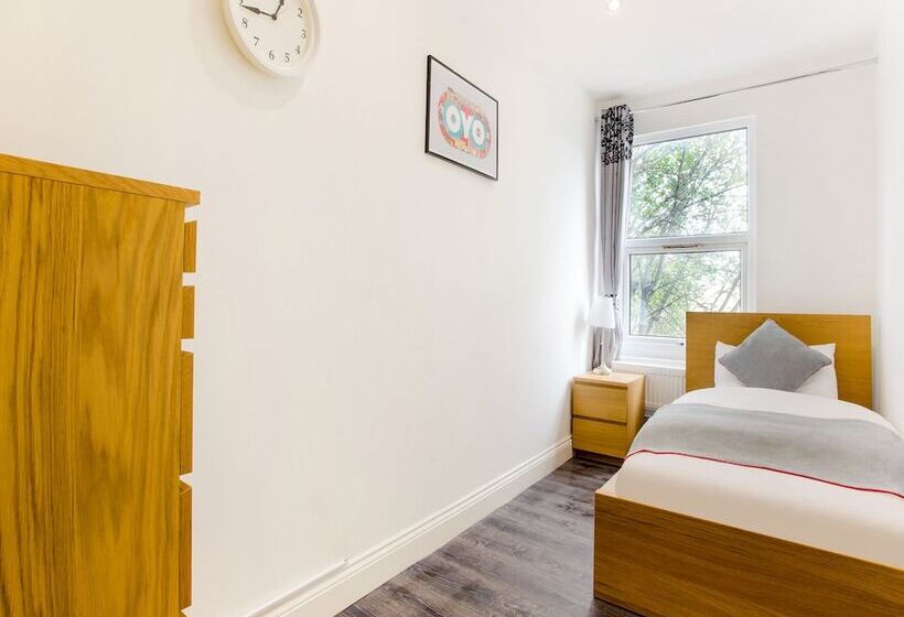 فندق Broadway Inn