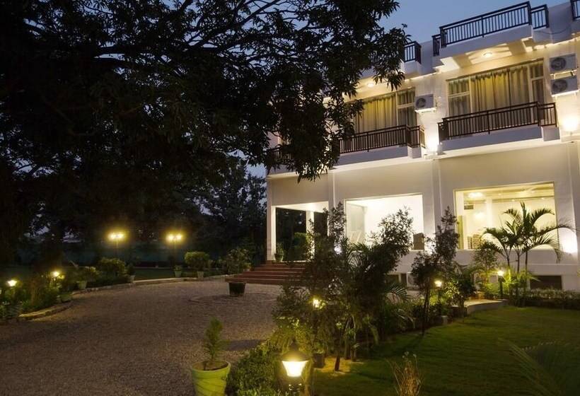 فندق Corbett Condominium Resort