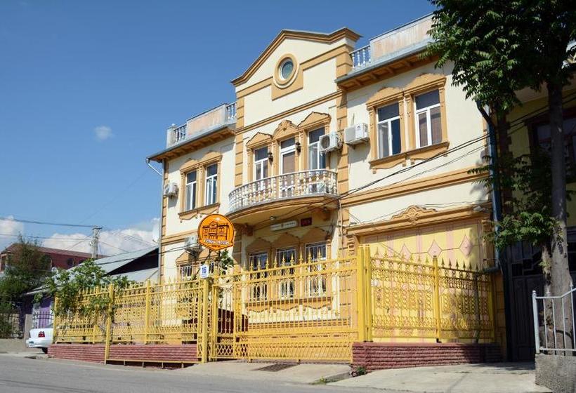 Yellow Hostel Dushanbe