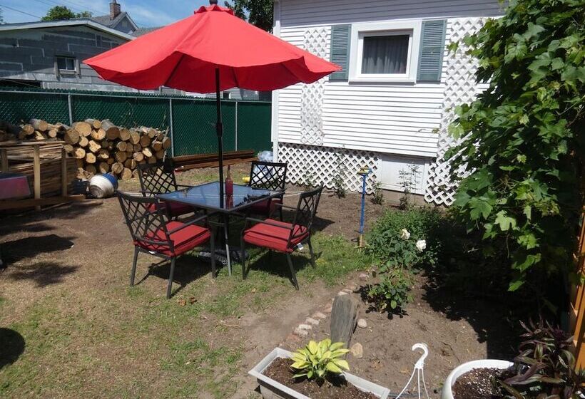 تختخواب و صبحانه La Casa En Shediac