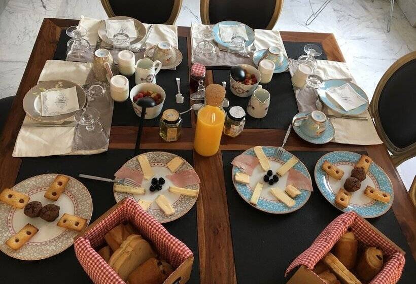 تختخواب و صبحانه La Demeure D'alexandra