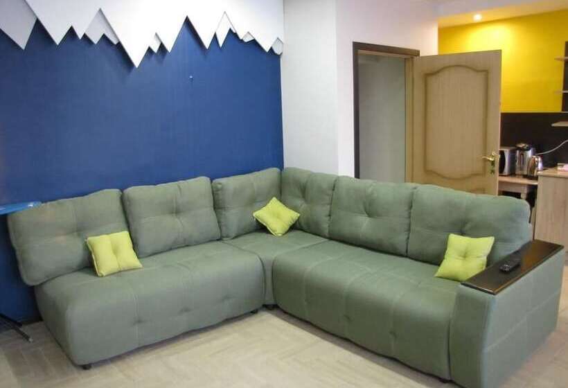 Hostel Bravo