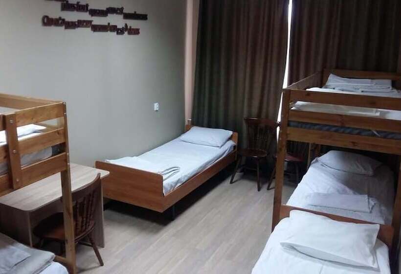 Hostel Bravo
