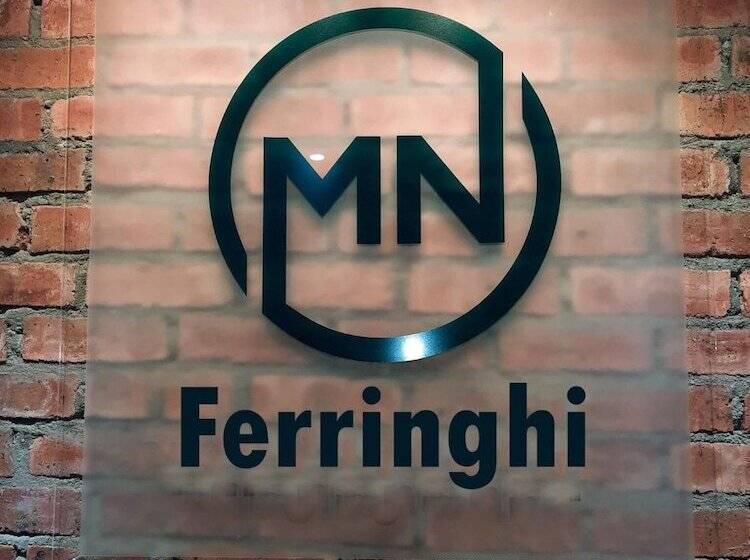 בית מלון כפרי Mn Ferringhi Inn