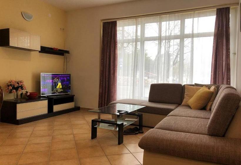 پانسیون Apartmani I Sobe Ivančić1