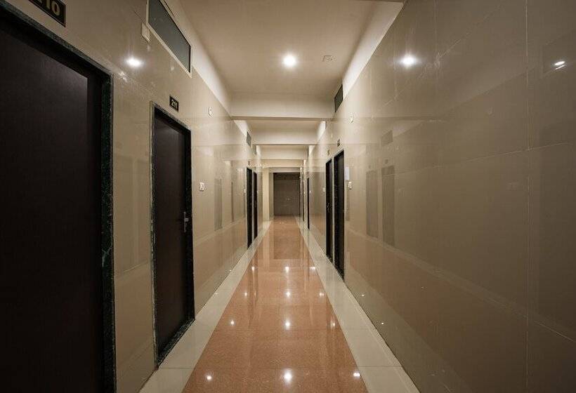 호텔 Spot On 23725 Jay Shanti Palace