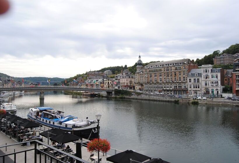 פנסיון L'inattendu Sur La Croisette Dinant Centre