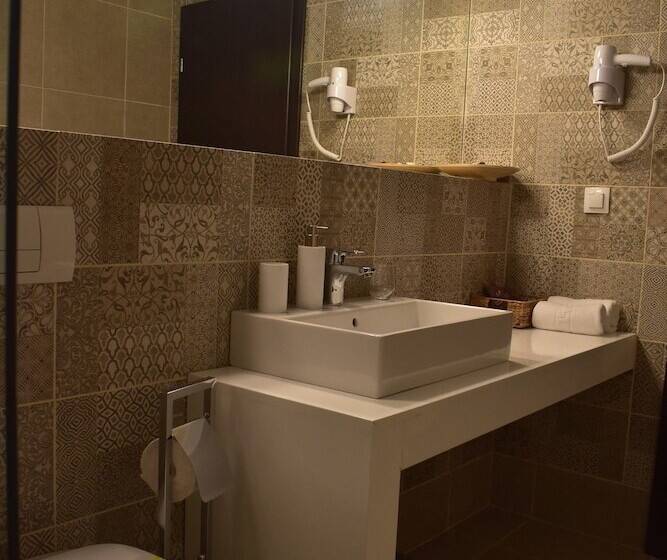 Vendi Grand Square Residence