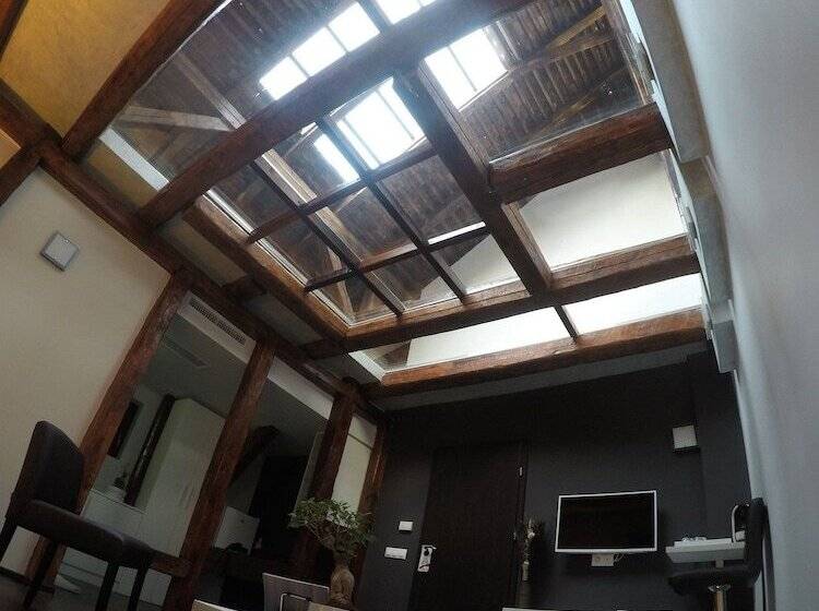 Vendi Grand Square Residence