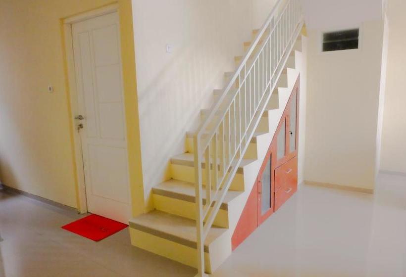 هاستل Cakalang Residence Syariah By Oyo Rooms