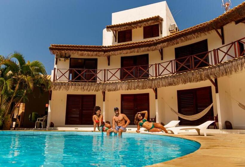 هاستل Pousada Porto Azul