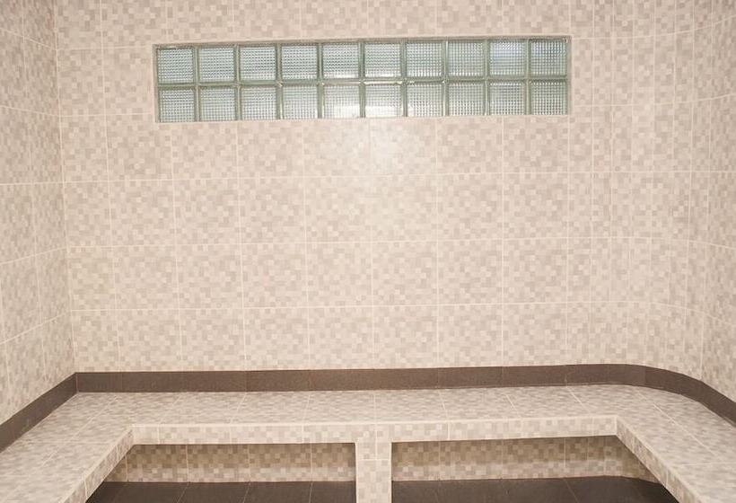 فندق Brownwood Resort &