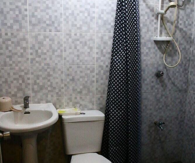 فندق Brownwood Resort &