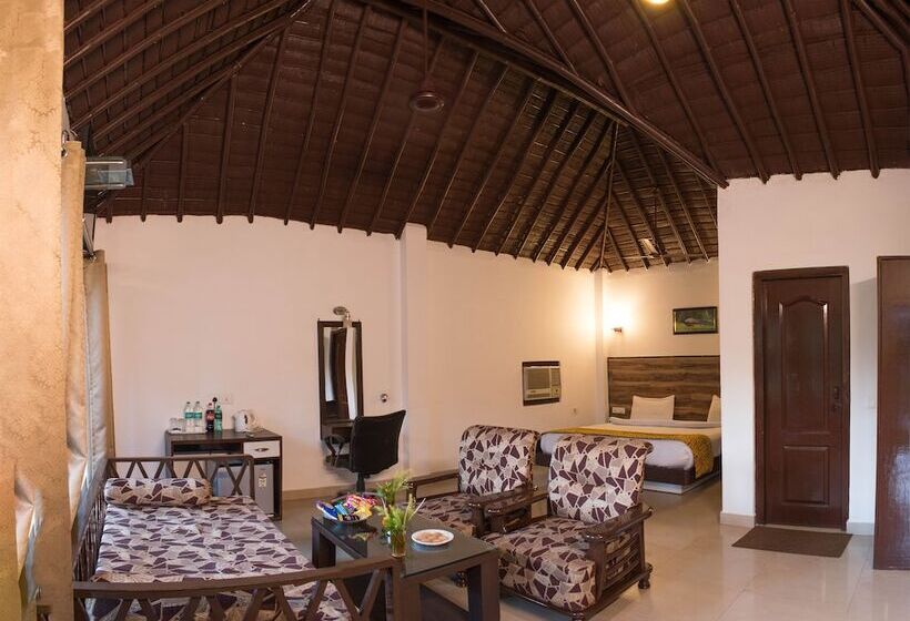 בית מלון כפרי Corbett Fun Resort