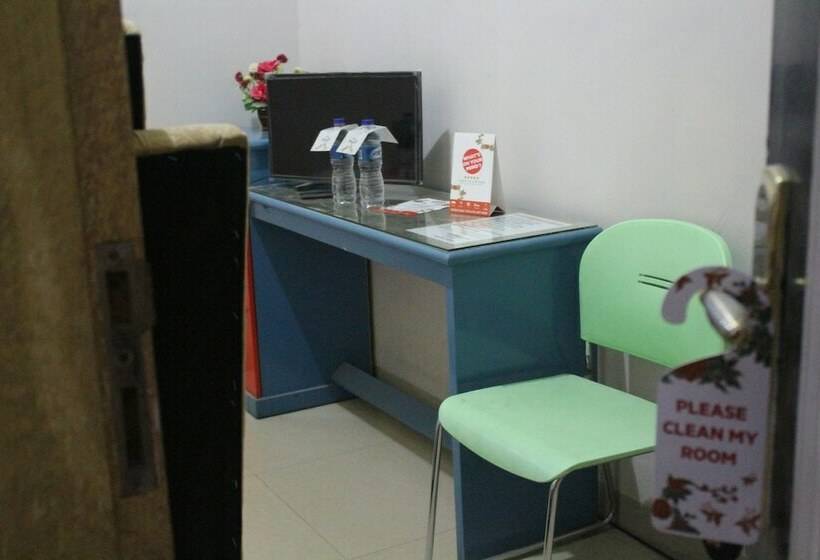 هاستل Jazz Anna Hotel By Oyo Rooms