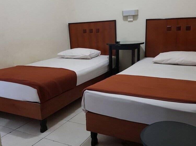 هاستل Mahkota Intan Syariah Balikpapan Redpartner