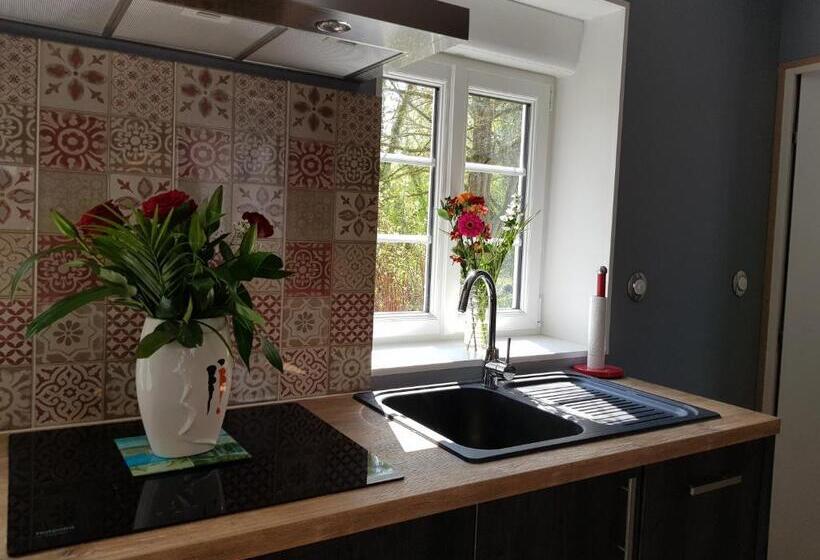 Bed and Breakfast Les Nids De La Baie