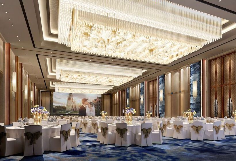 هتل Wyndham Grand Taixing Downtown