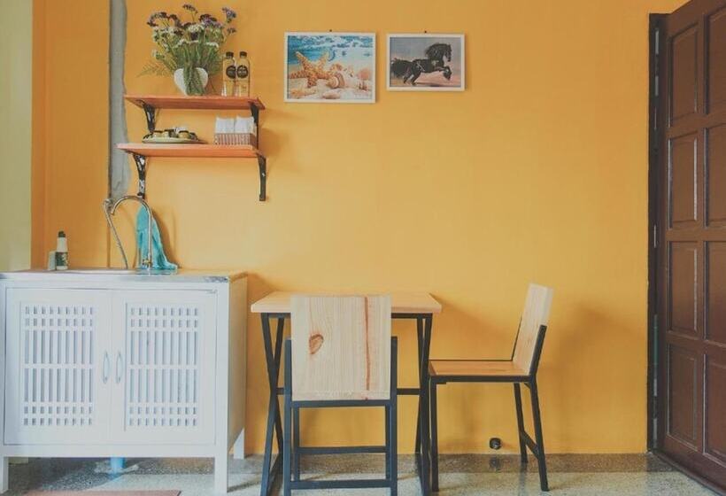 پانسیون Chill Vibe Hostel