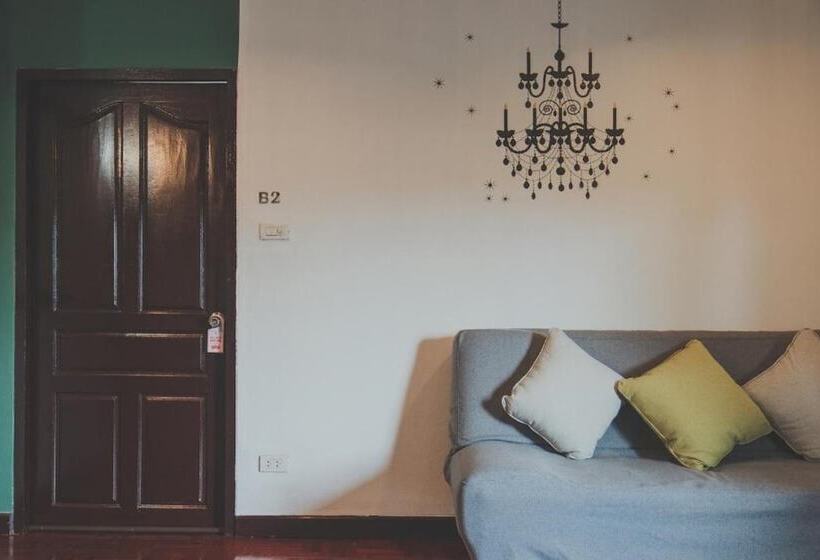 پانسیون Chill Vibe Hostel