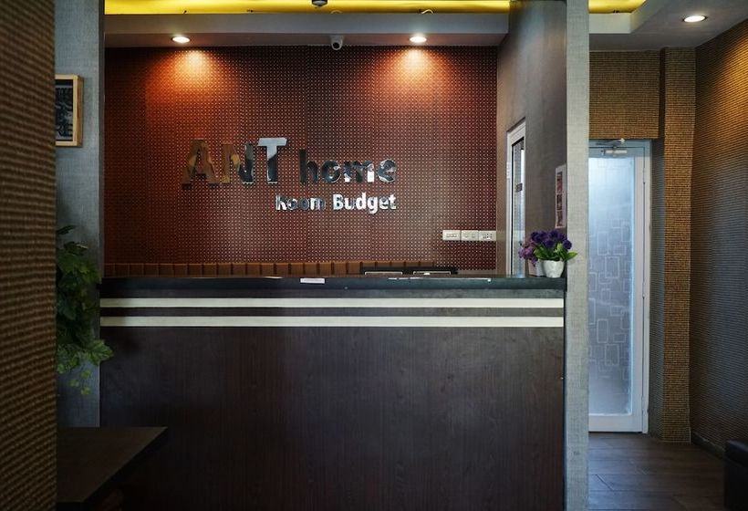 هاستل Ant Home By Oyo Rooms