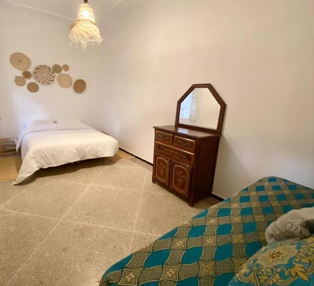 فندق صغير Kasbari House