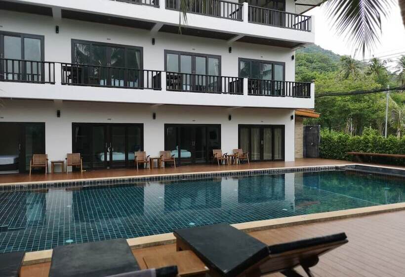 هتل Aiya Resort Kohtao
