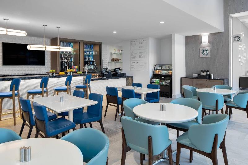 בית מלון כפרי Courtyard By Marriott Delray Beach