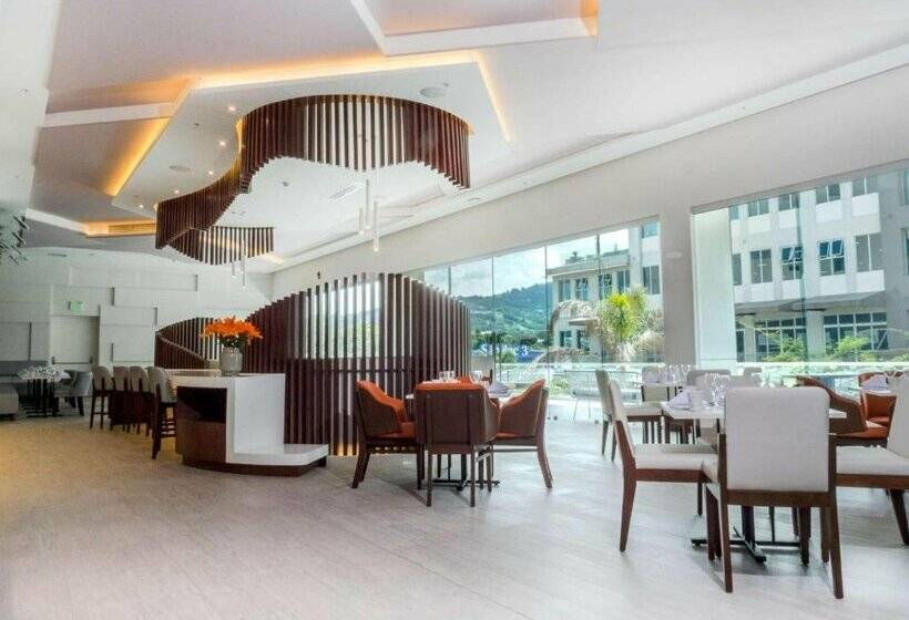 فندق Hilton Garden Inn Santa Ana San Jose