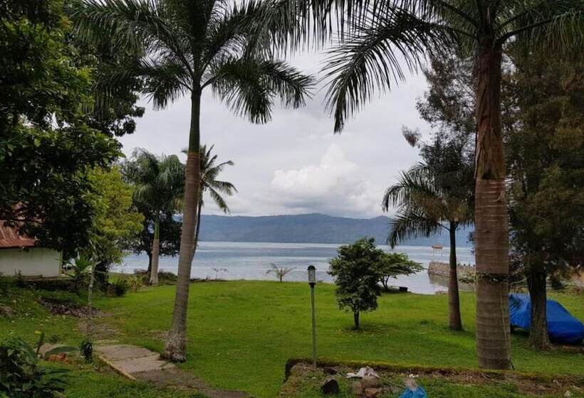 هتل Penginapan Rodeo