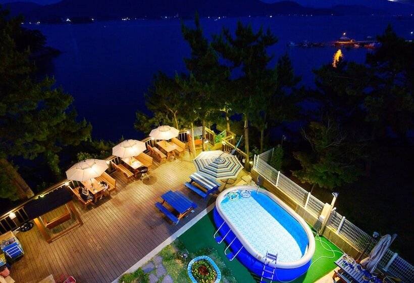 Tongyeong Honey Spa Pension